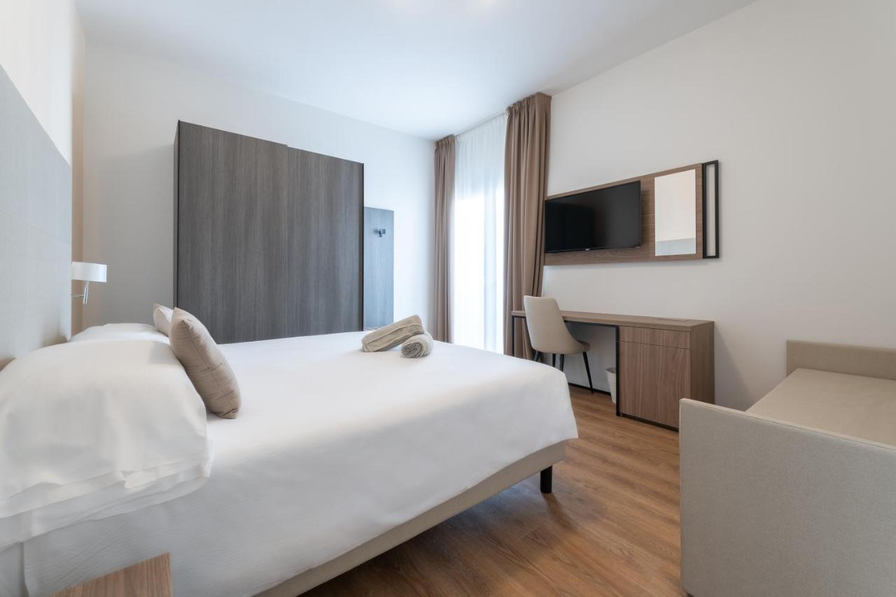 Excelsior Hotel