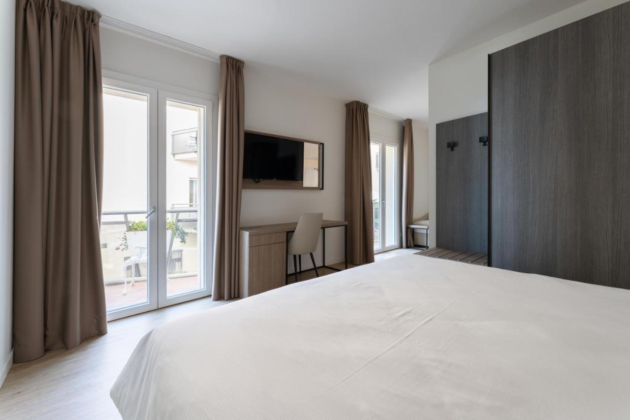 Excelsior Hotel