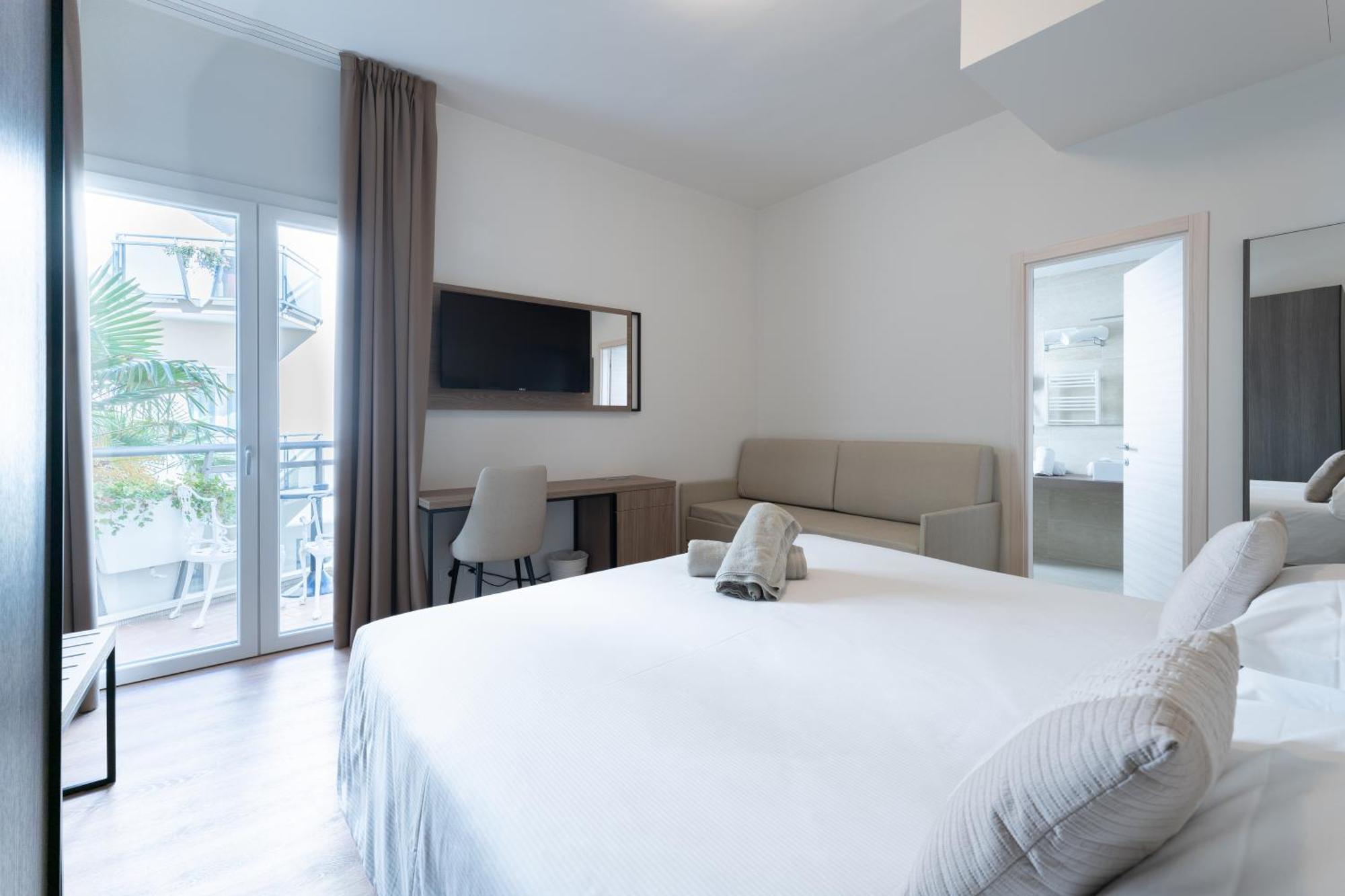 Excelsior Hotel