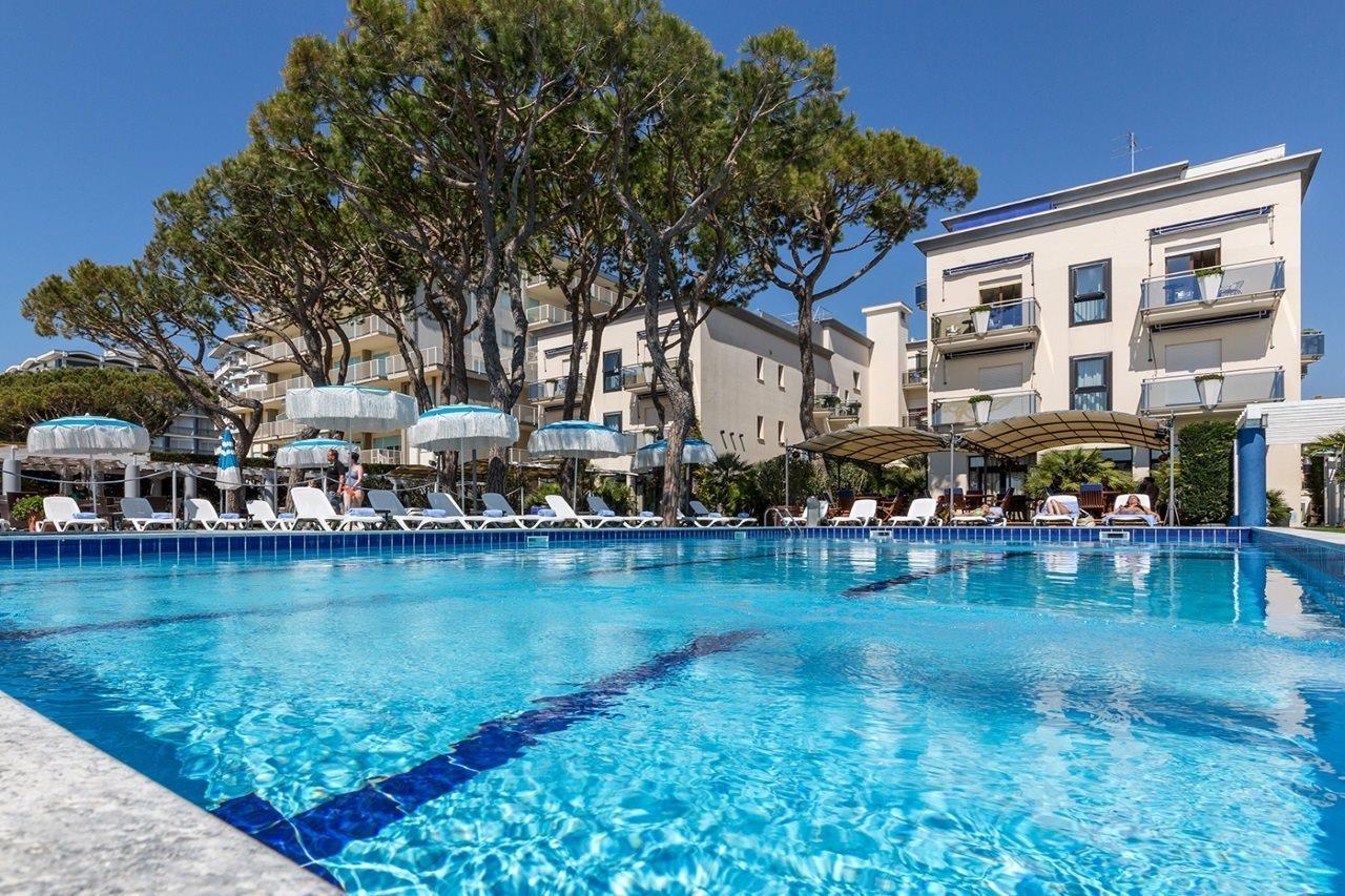 Excelsior Hotel